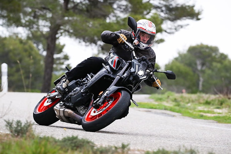 Yamaha MT-09 2021 Review Price Spec_93