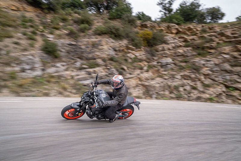 Yamaha MT-09 2021 Review Price Spec_72