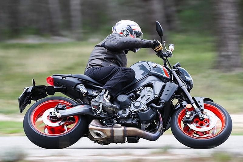 Yamaha MT-09 2021 Review Price Spec_89