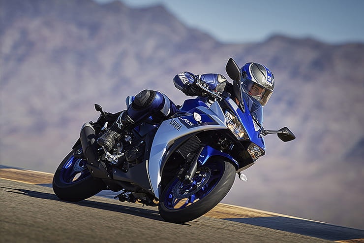 Yamaha YZF-R3 2015 2019 Reviews Price Spec Used_01