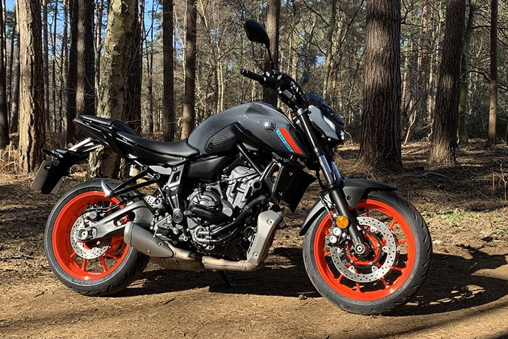 Yamaha MT-07 2021 Review Price Spec_07