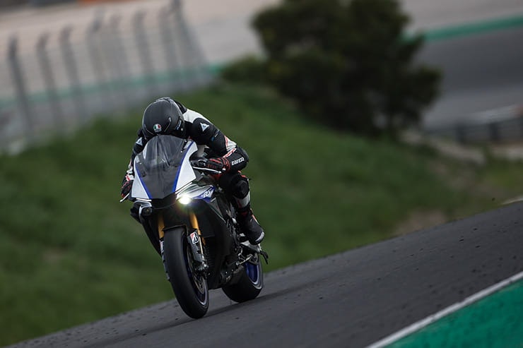 Yamaha_R1M_2018
