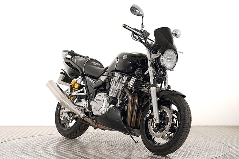 1999 Yamaha XJR1300 Review Used Price_04