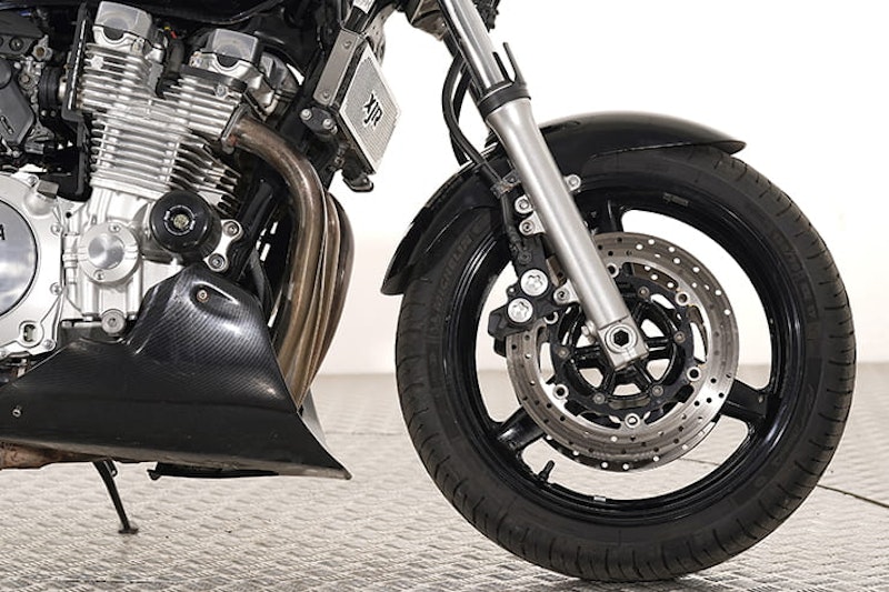 1999 Yamaha XJR1300 Review Used Price_06