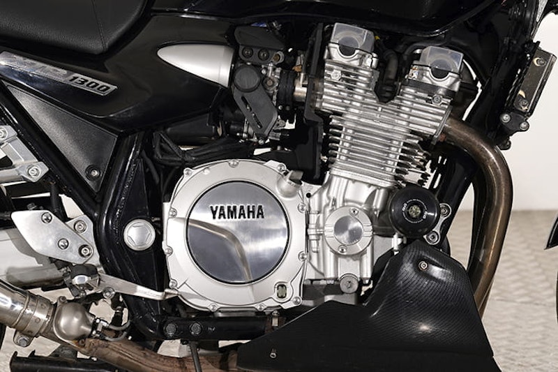 1999 Yamaha XJR1300 Review Used Price_08