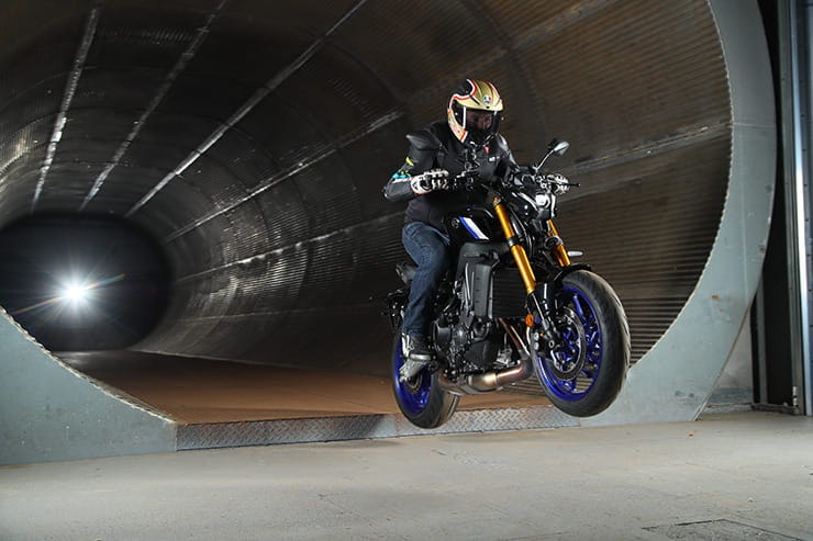 Yamaha MT09 SP 2021 Review Price Spec_099