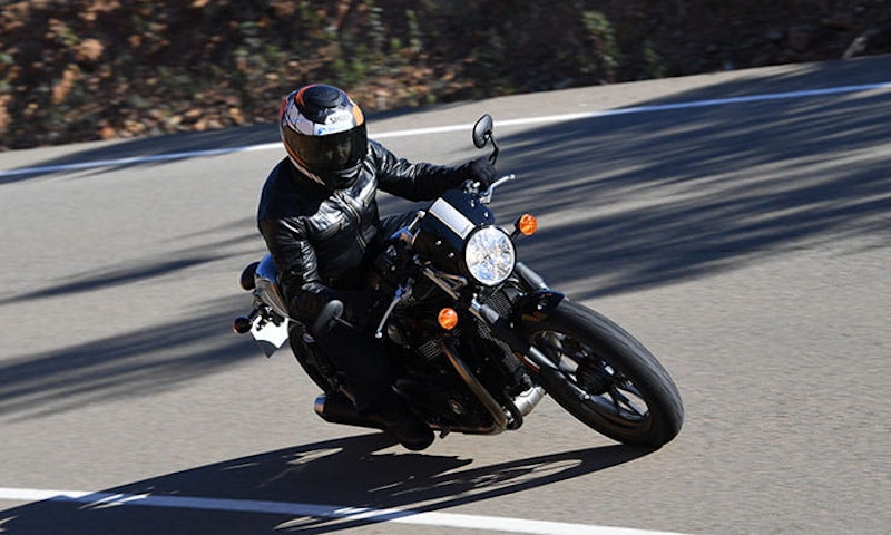 Triumph Street Cup (2017) - first ride and review