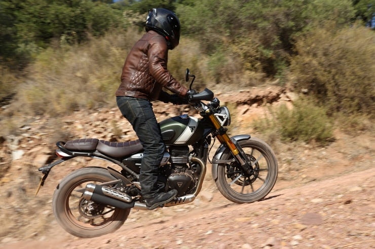 2024 Triumph Scrambler 400X Technical Review Price Spec_101