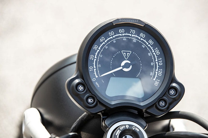 Triumph Street Scrambler 2017 Review Used Guide_14