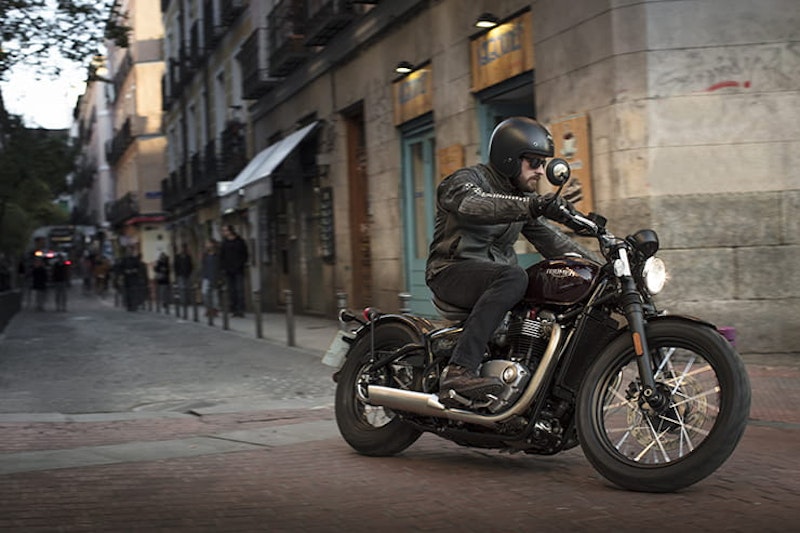 Triumph Bobber 2017 Review Used Price Spec_08