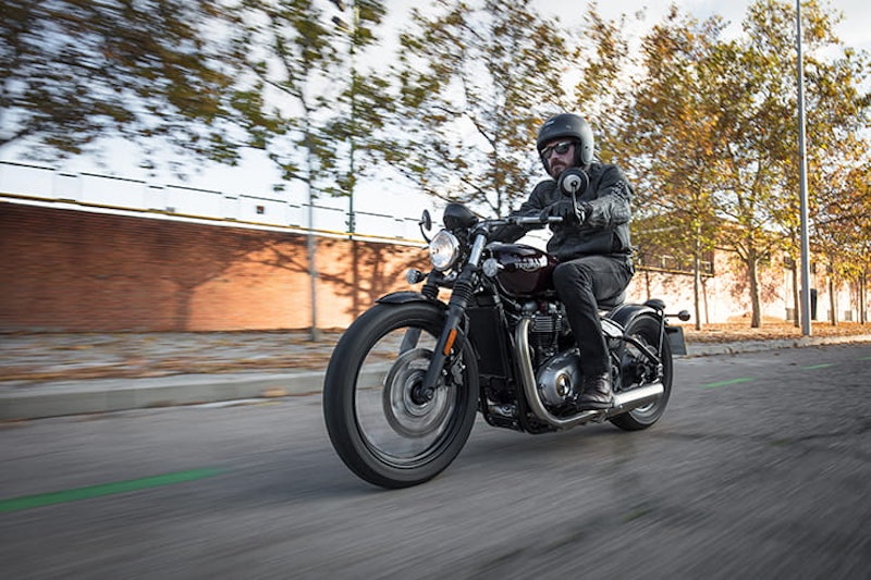 Triumph Bobber 2017 Review Used Price Spec_10