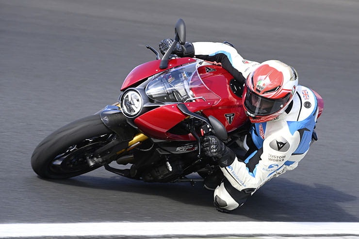 Triumph Speed Triple 1200 RR 2022 Review Details Price Spec_28