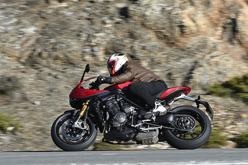 Triumph Speed Triple 1200 RR 2022 Review Details Price Spec_011