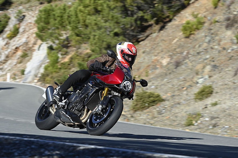 Triumph Speed Triple 1200 RR 2022 Review Details Price Spec_16
