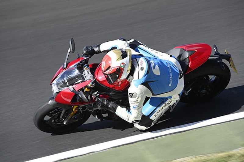 Triumph Speed Triple 1200 RR 2022 Review Details Price Spec_26