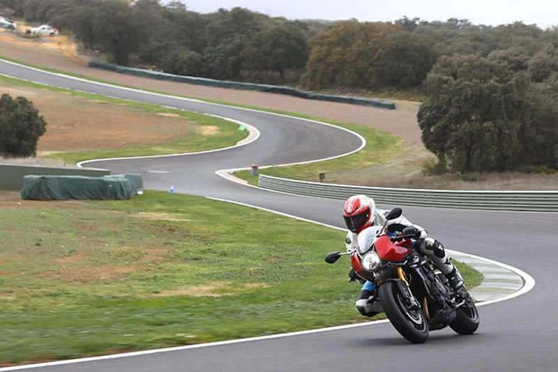 Triumph Speed Triple 1200 RR 2022 Review Details Price Spec_60
