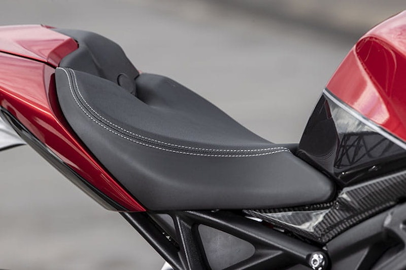 Triumph Speed Triple 1200 RR 2022 Review Details Price Spec_89