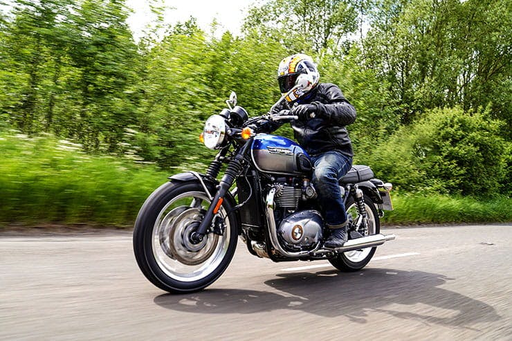 Triumph Bonneville T120 2021 Review