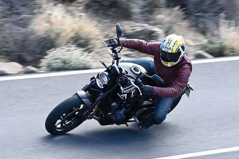 Triumph Trident 660 2021 Review Price Spec_43