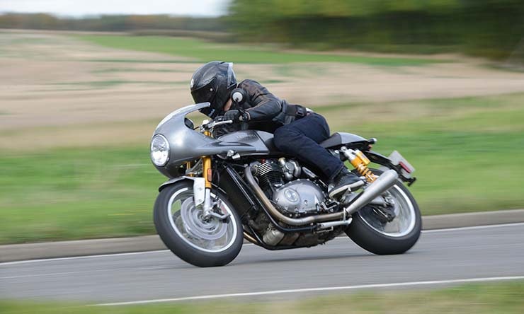 Triumph Thruxton R Track Racer