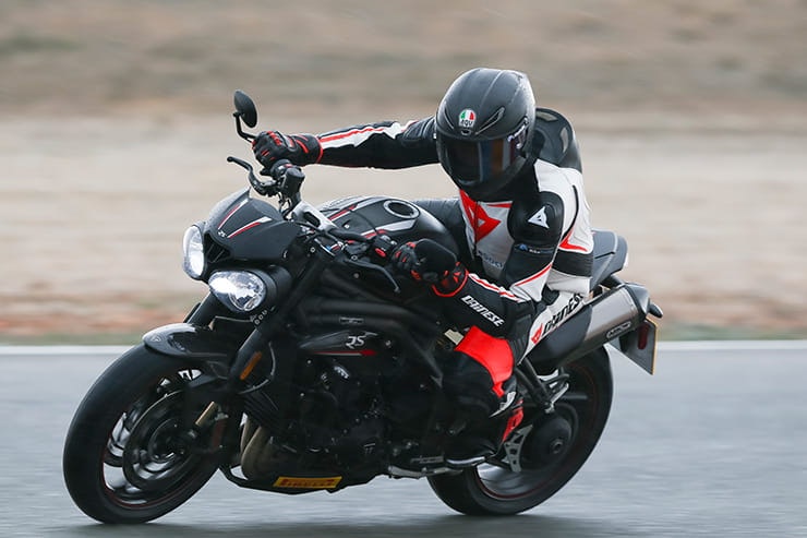Triumph_Speed_Triple_RS_BikeSocial