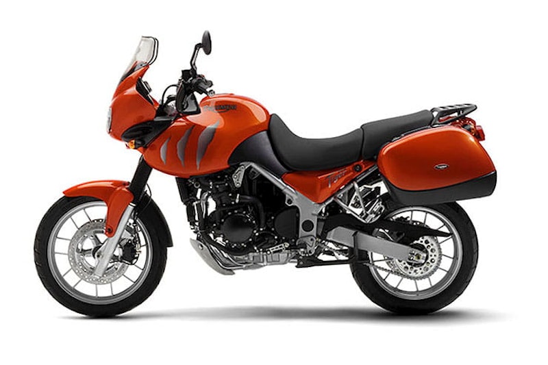 2001 Triumph Tiger 955i Review Used Price Spec_03