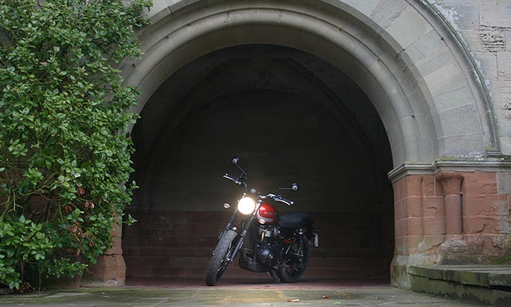 Triumph Street Scrambler 2018 BikeSocial Review