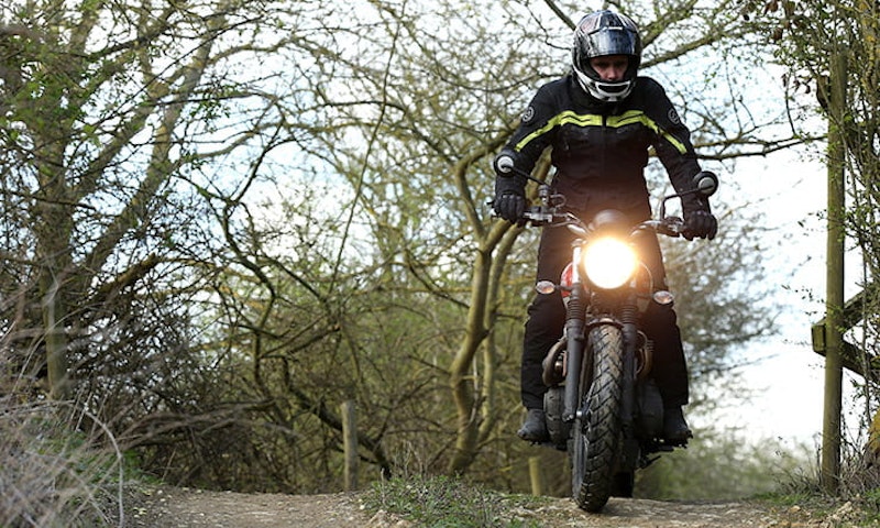 Triumph Street Scrambler 2018 BikeSocial Review