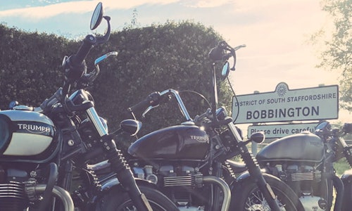 Triumph Bonneville Bobber (2017) | Custom Variants