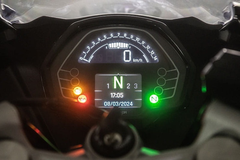2024 Triumph Daytona 660 Review Details Price Spec_219