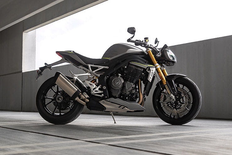Triumph Speed Triple 1200 RS 2021 Details Price Spec_10