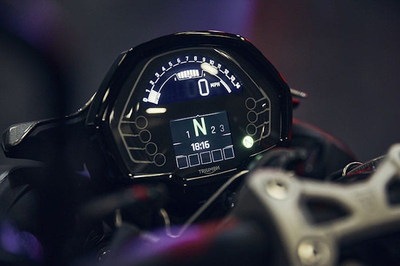 2023 Triumph Street Triple 765 Review Price Spec_051