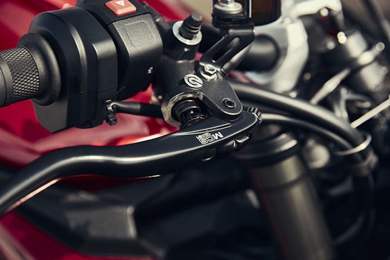 2023 Triumph Street Triple 765 Review Price Spec_045a