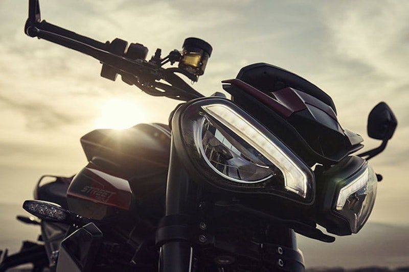 2023 Triumph Street Triple 765 Review Price Spec_077