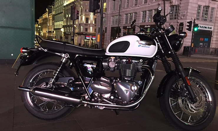 Triumph T120 Bonneville Review and Test | BikeSocial
