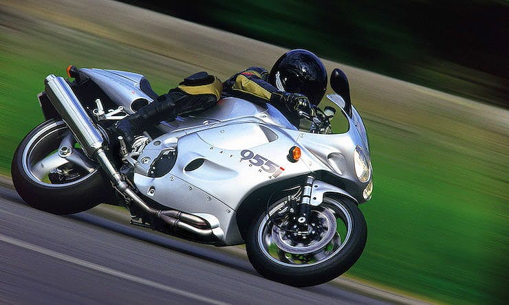 ミネリア Triumph Daytona T595/955i (1997-2000): Review & Buying Guide
