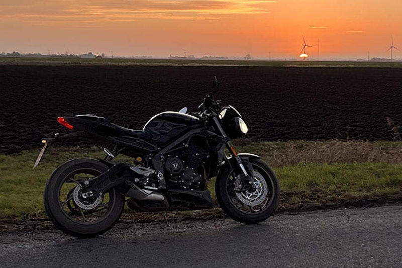 2022 Triumph  Street Triple RS_10