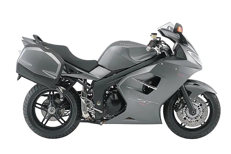 2005 Triumph Sprint ST Review Used Price Spec_05