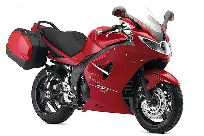2005 Triumph Sprint ST Review Used Price Spec_07