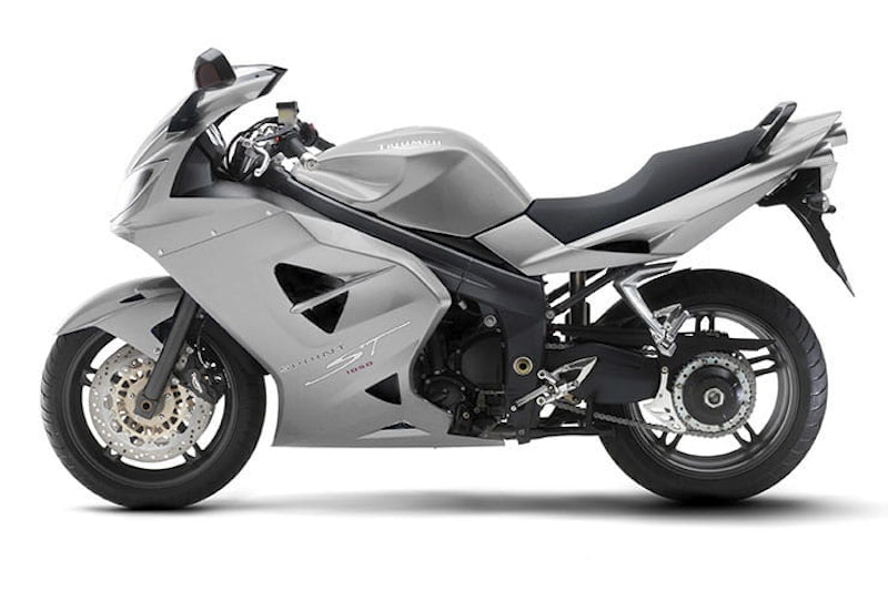 2005 Triumph Sprint ST Review Used Price Spec_25