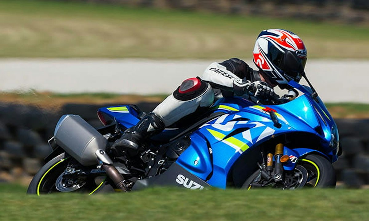 Suzuki GSX-R1000R (2017) - Review