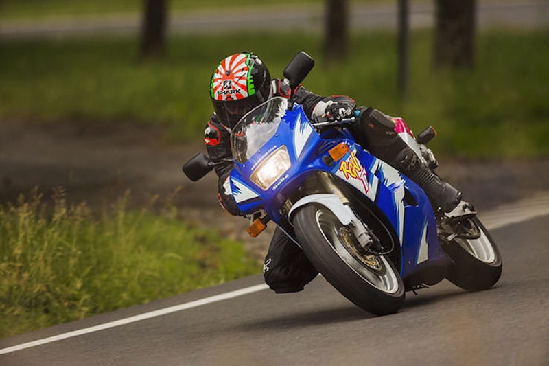 1988 Suzuki RGV250 Review Used Price Spec_18