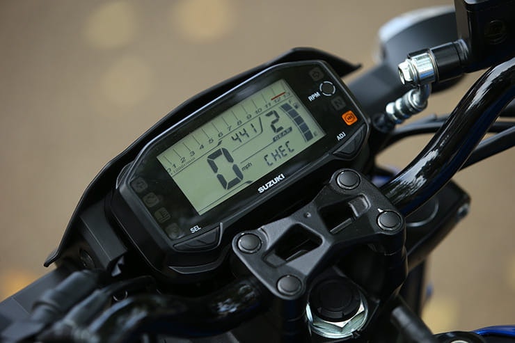Suzuki GSX-S125 dashboard