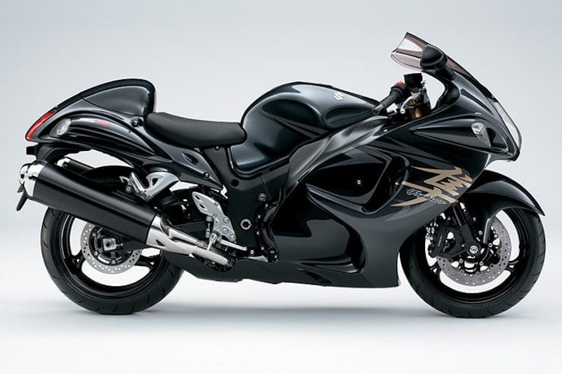 Everything you need to know about Suzuki’s ballistic hyperbike, the GSX1300R Hayabusa. Pros, cons and all the specs