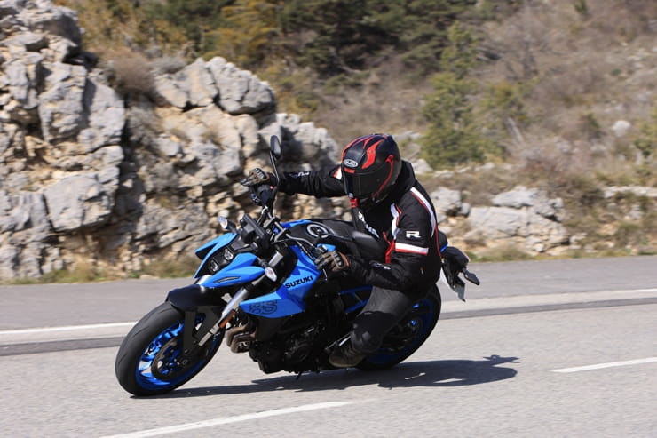 2023 Suzuki GSX-8S Review Details Price Spec_04