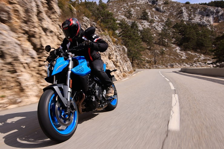 2023 Suzuki GSX-8S Review Details Price Spec_02