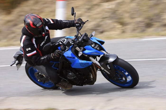 2023 Suzuki GSX-8S Review Details Price Spec_13