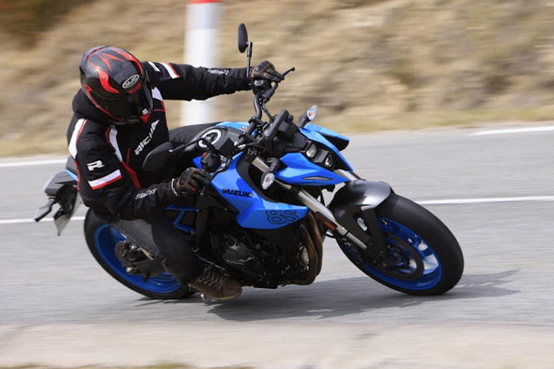 2023 Suzuki GSX-8S Review Details Price Spec_13