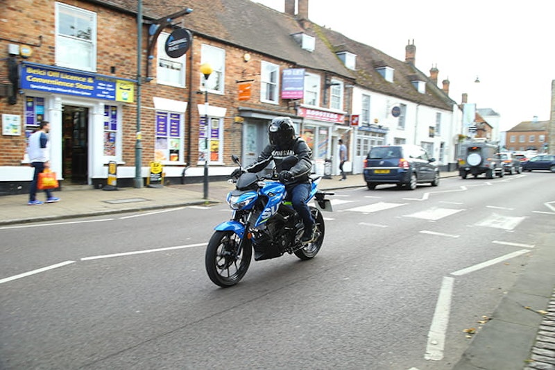 Suzuki GSX-S125 2017 Review Used Price Spec_04