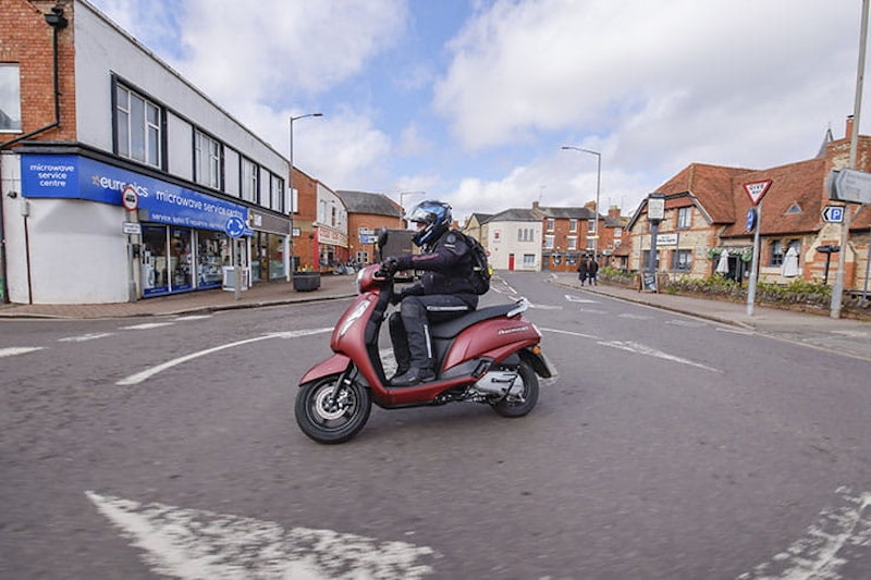 2023 Suzuki Address 125 Scooter Review Price Spec_152